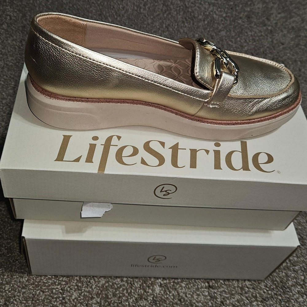 Life Stride Women's Metallic Gold Loafers